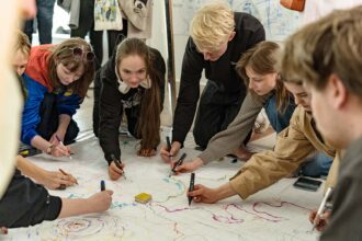Kartografika – studenti experimentují s novým druhem happeningu